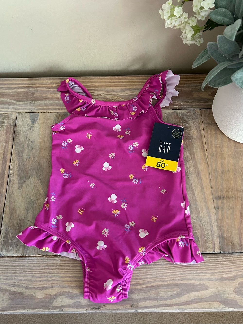 Gap Minnie Mouse Fuschia One Piece Swimsuit 💖🆕